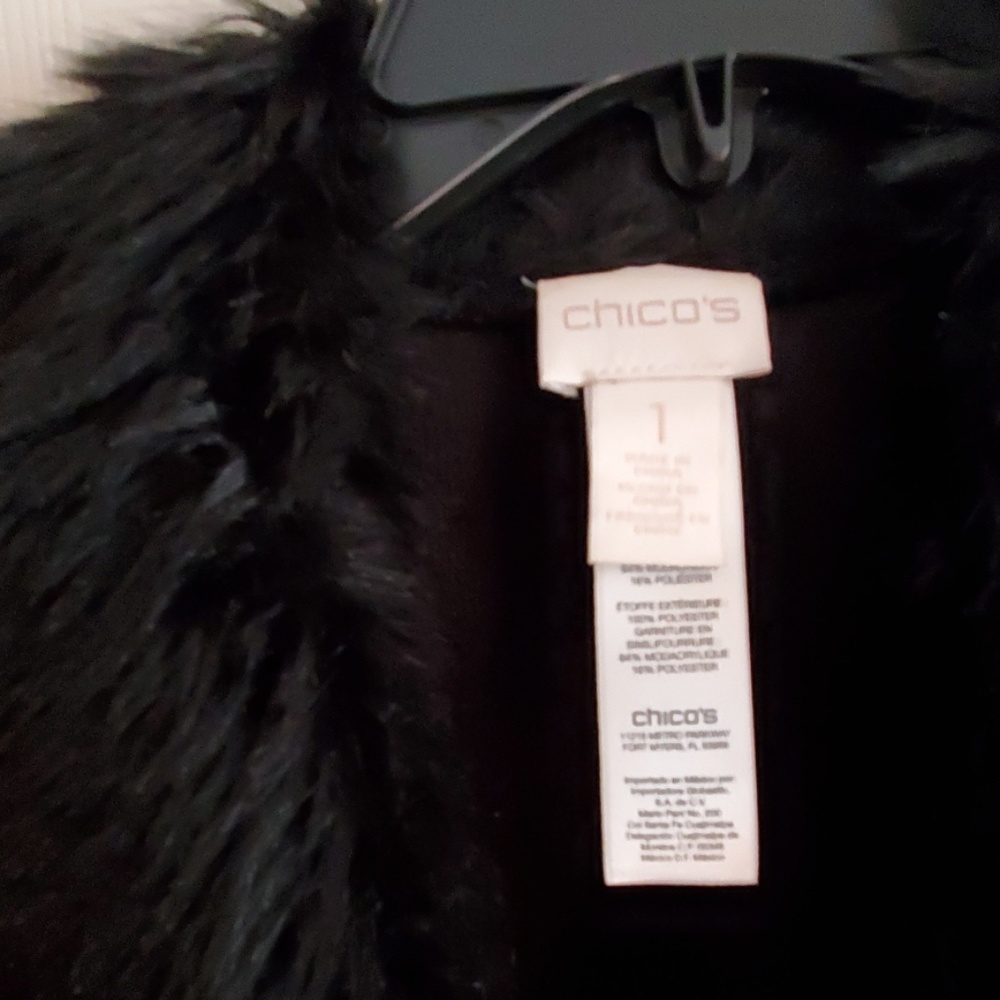 Vest - Picture 2 of 3